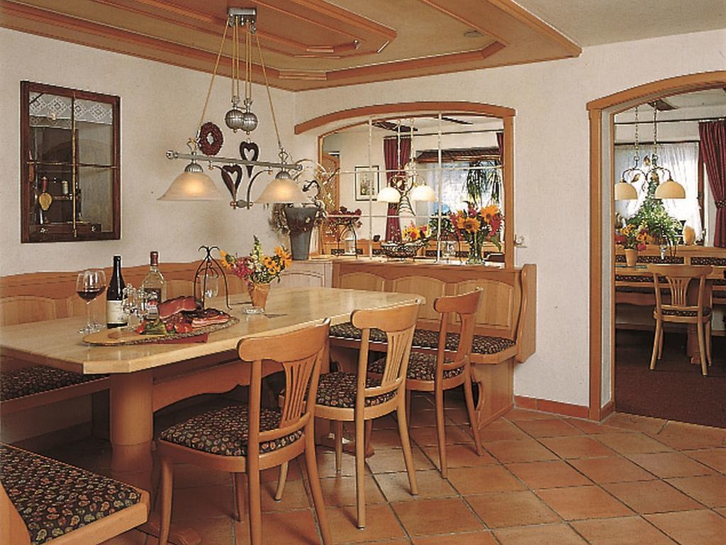 Gasthof Restaurant Buergerstueble Sankt Peter Exterior photo